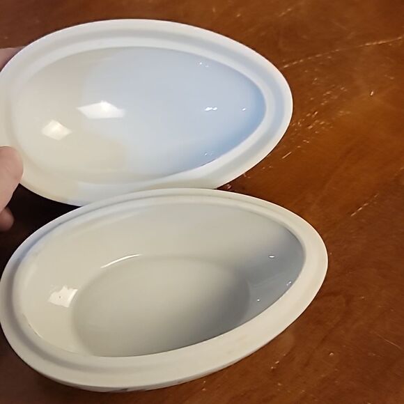 BeautifulāVintageāAvonĀ EggāTrinketāDish - Picture 6 of 6